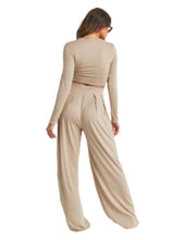 Load image into Gallery viewer, Two Piece &#39;Leah&#39; Pant Set