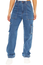 Load image into Gallery viewer, Medium Wash Bonita Cargo Jeans